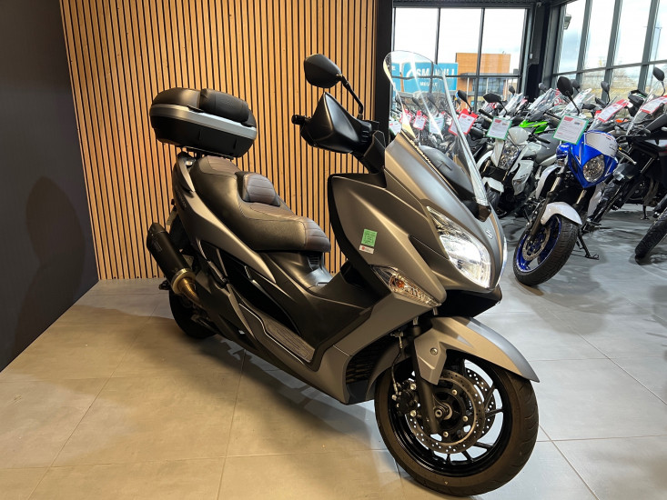 SUZUKI Burgman 400 - HAUCONCOURT