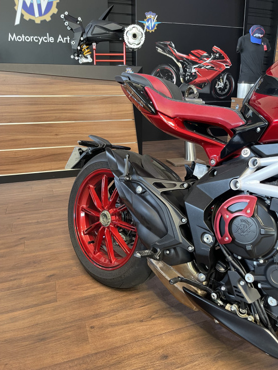 BRUTALE 800 RR LEWIS HAMILTON - HAUCONCOURT