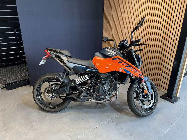 KTM Duke 125 - HAUCONCOURT