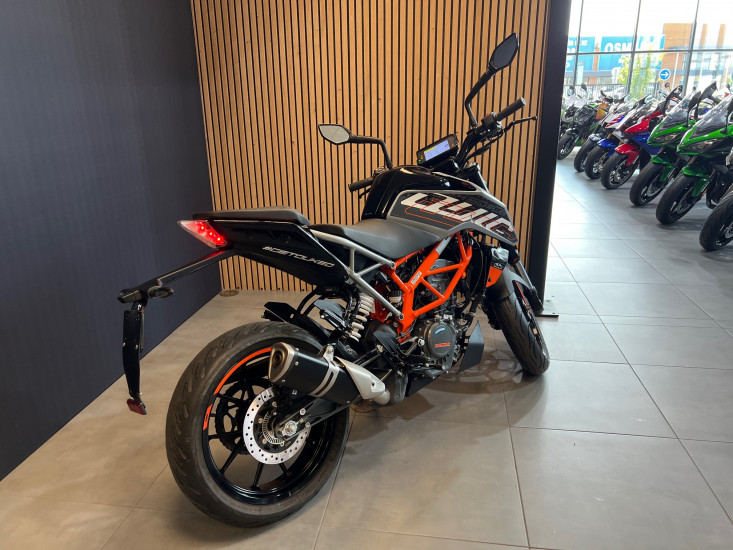 KTM DUKE 125 - HAUCONCOURT