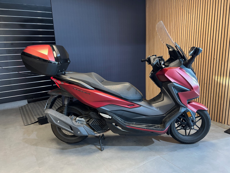 HONDA Forza 125 NSS NSS125 Smart top Box - HAUCONCOURT HONDA Forza 125 NSS NSS125 Smart top Box - HAUCONCOURT