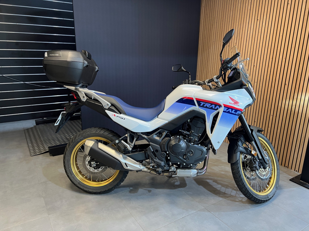 Honda Transalp XL750 XL 750 A2 ACTION MOTO  HAUCONCOURT 