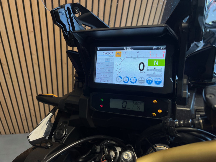 Africa Twin CRF 1100 Adventure Sports DCT ES - HAUCONCOURT