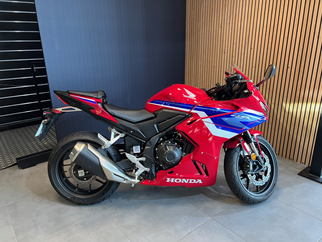 HONDA CB1000R Plus CB1000 R CB 1000 + ACTION MOTO  HAUCONCOURT  HONDA CB1000R Plus CB1000 R CB 1000 + ACTION MOTO  HAUCONCOURT