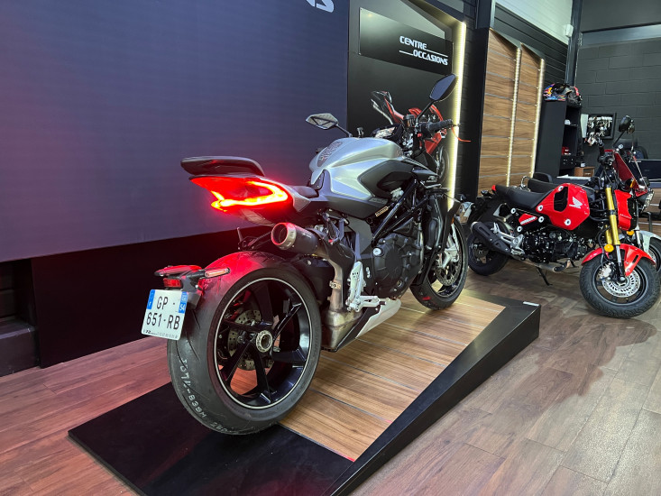 MV AGUSTA Brutale 1000 RS LOA 37 mois, 353€/mois (1er loyer 2500€) - HAUCONCOURT