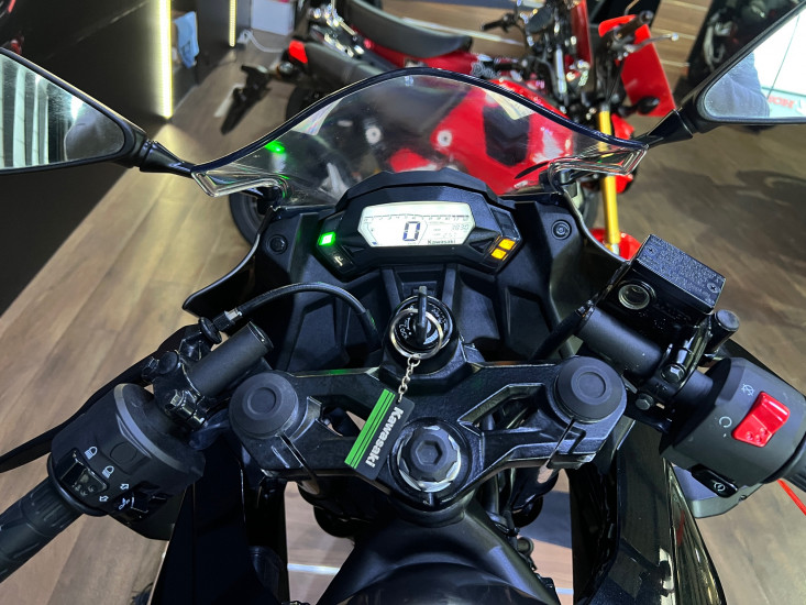 Kawasaki Ninja 125 - HAUCONCOURT