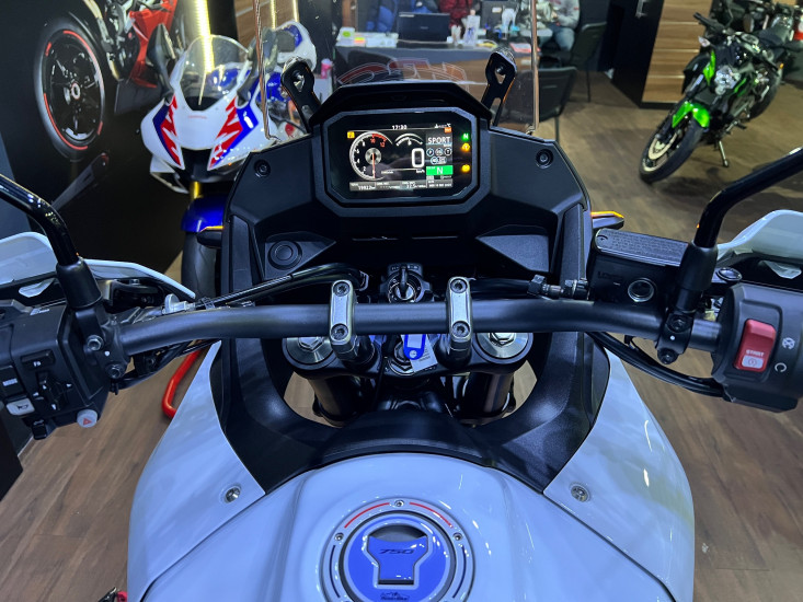 HONDA Transalp 750 XL750 - HAUCONCOURT