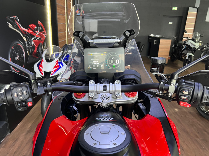 MV AGUSTA Enduro Veloce 931 - HAUCONCOURT