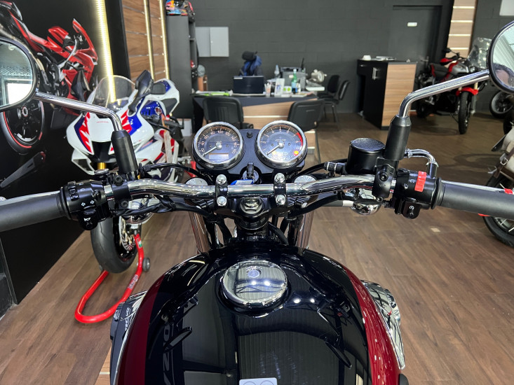 Kawasaki W800 W 800 - HAUCONCOURT