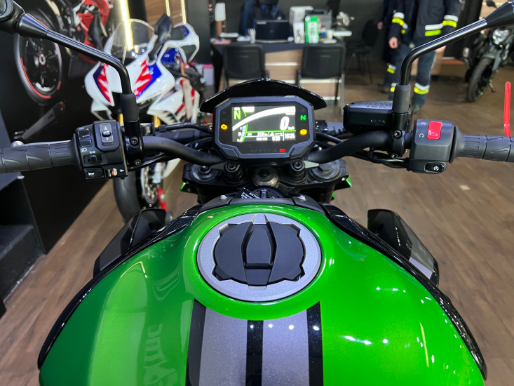 Kawasaki Z900E Z900 E Z 900 A2 - HAUCONCOURT