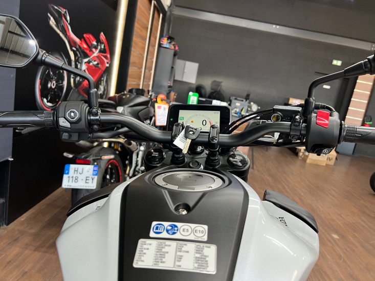 HONDA CB125R CB 125 R - HAUCONCOURT