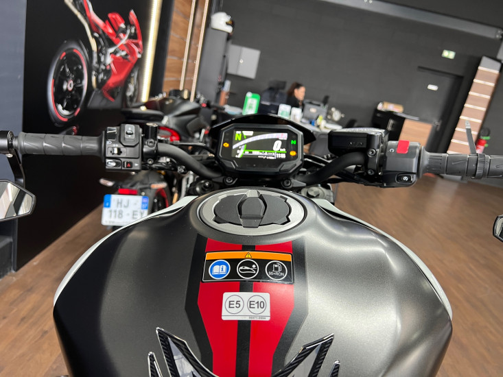 Kawasaki Z900E Z 900 E - HAUCONCOURT