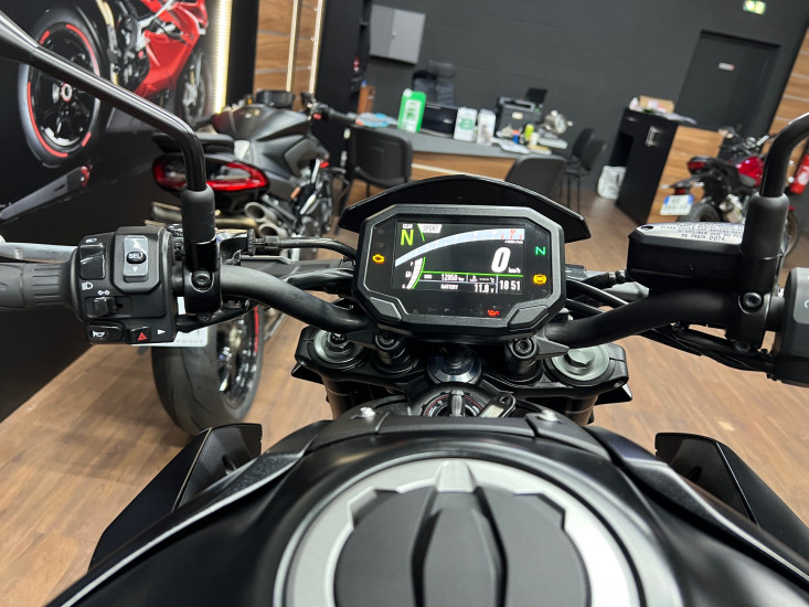 KAWASAKI Z900 E 70kw - HAUCONCOURT
