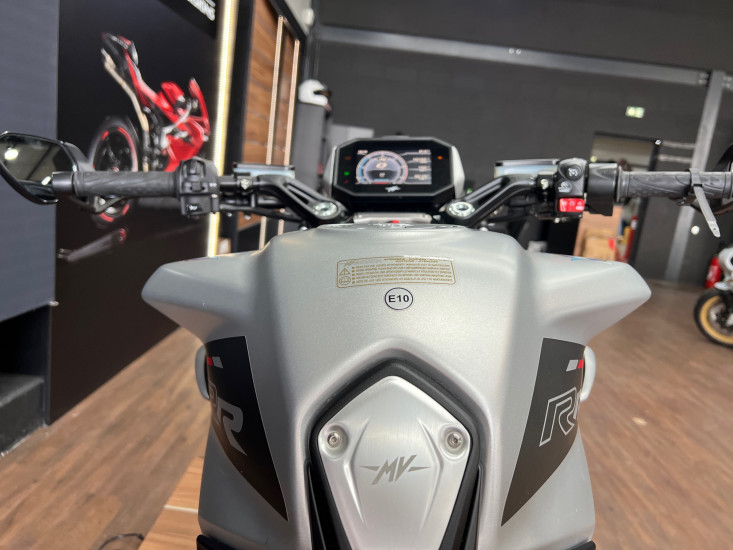 MV AGUSTA Dragster 800 RR - HAUCONCOURT